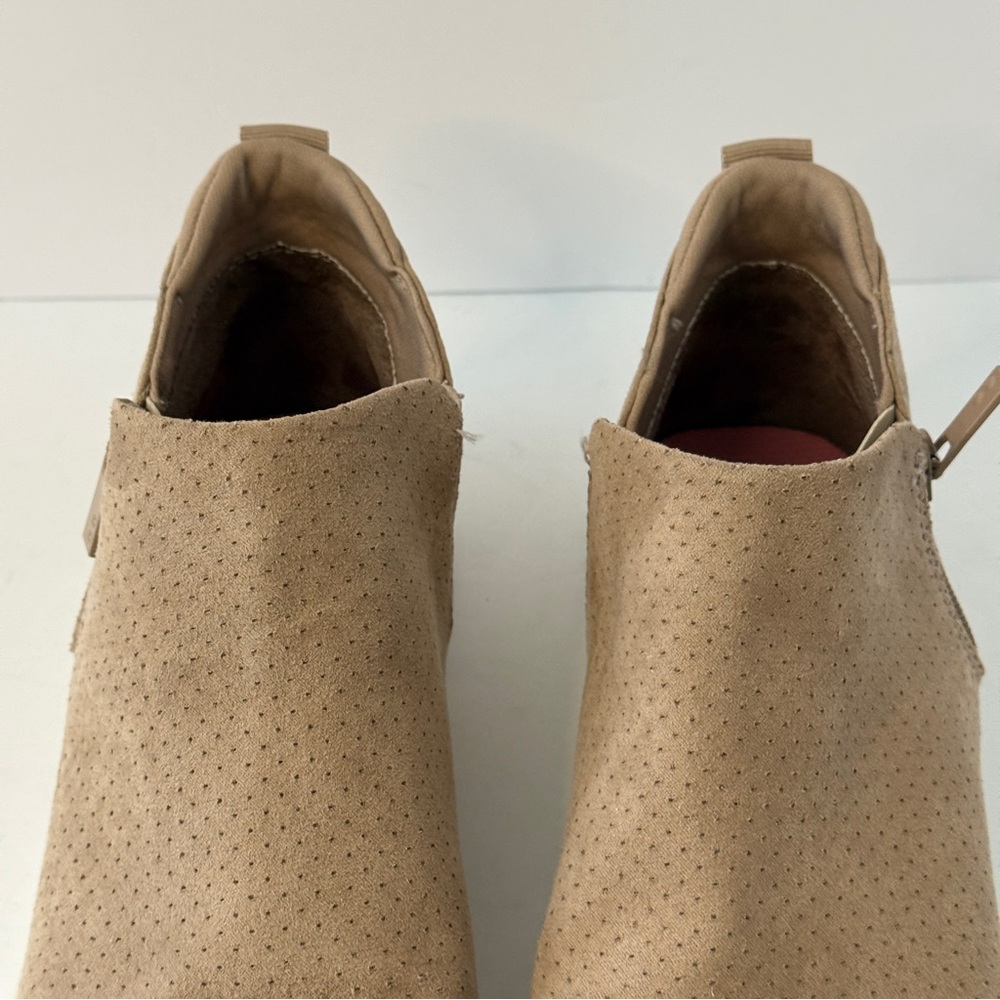 Ryka Women's Hensley 2 Suede Ankle Zip Sneaker Booties in Taupe Size 8.5. - Picture 4 of 10